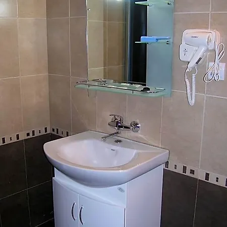 Hotel Kestenite Family 3*