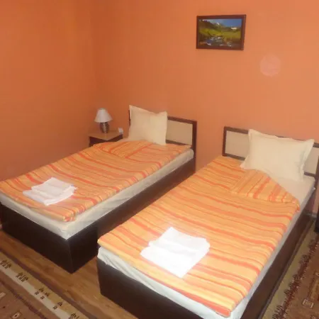 Hotell Kestenite Family 3*